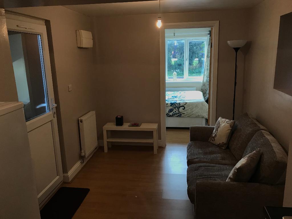 1 Bedroom Flat To Let In Uppingham Road Evington Leicester